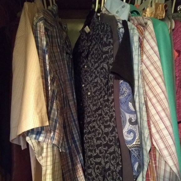 5 pounds of MYSTERY clothes Men's - Picture 2 of 4